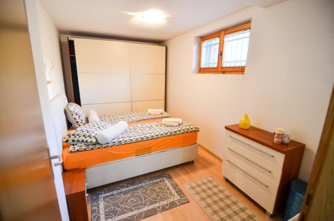 Blacksmith Apartment + Free Private Parking SJJ Exteriör bild